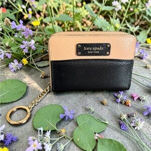 kate spade Two-Tone Pebbled Leather Card Holder in Pink and Black